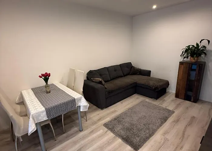 Verebes Apartament *